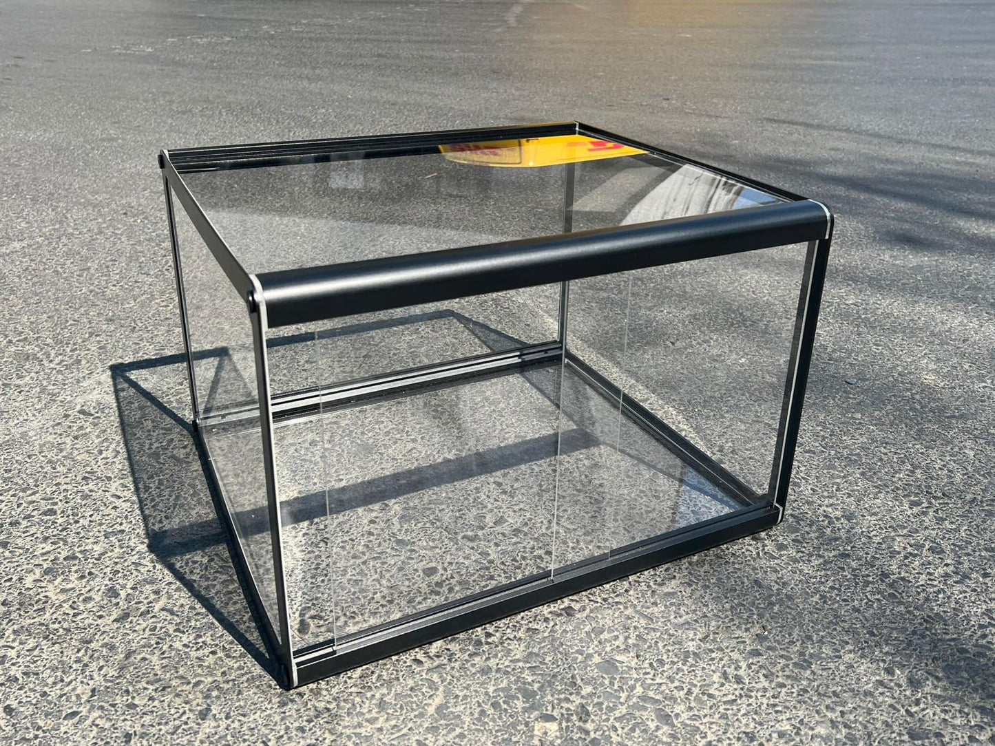 Display and Presentation Showcase | Glass Product Display Cabinet for Cafes, Patisseries and Restaurants