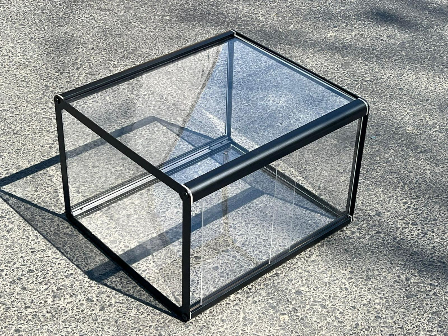 Display and Presentation Showcase | Glass Product Display Cabinet for Cafes, Patisseries and Restaurants