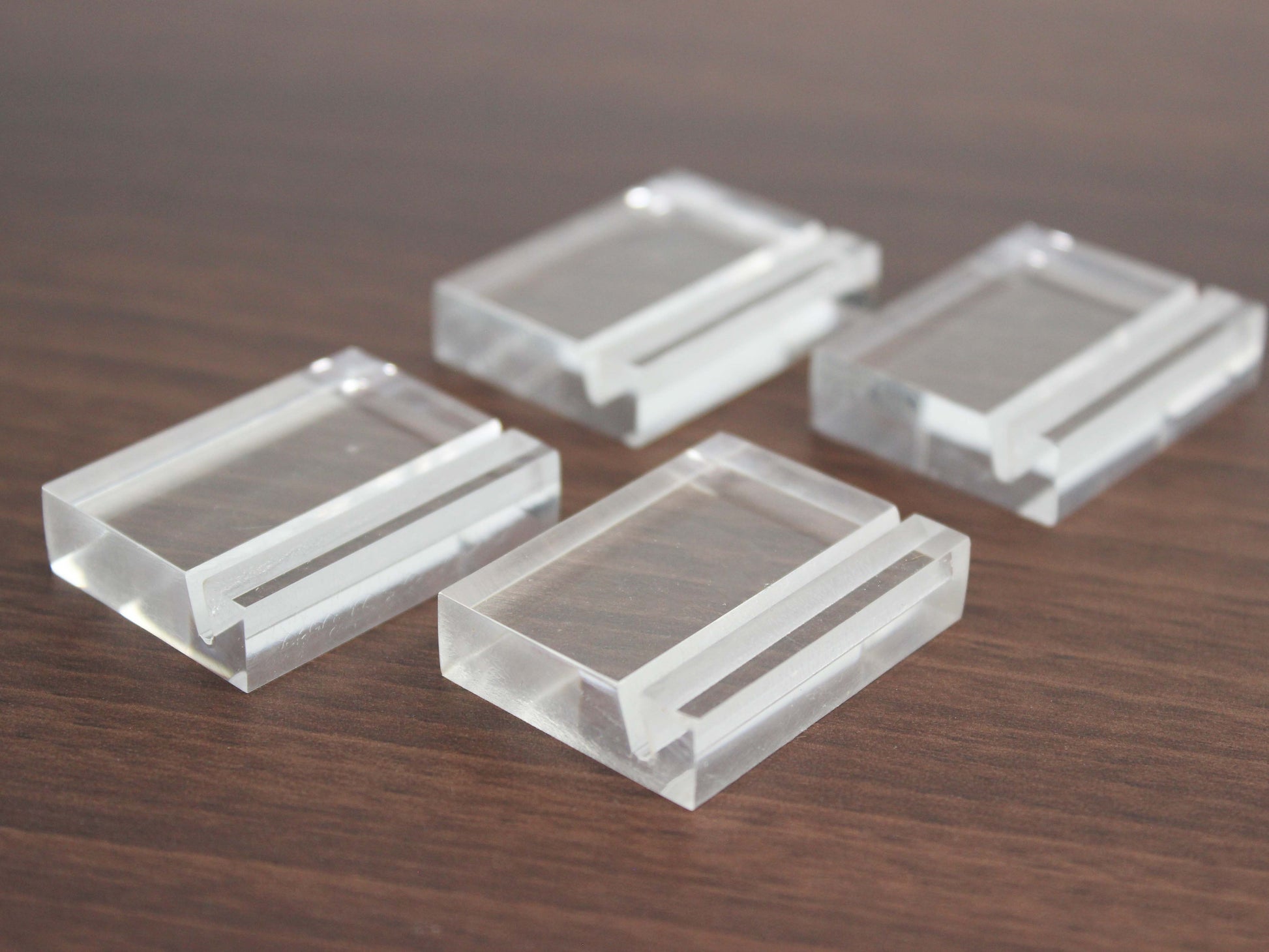 Açık büfelerde sunum kolaylığı sağlayan etiketlik modeli.