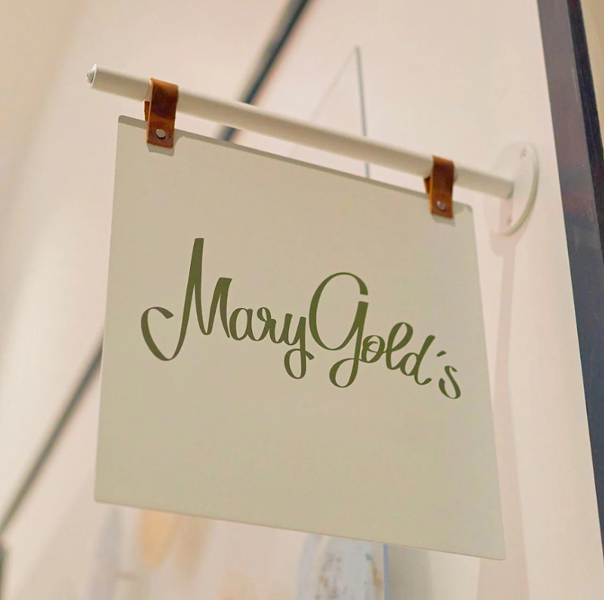 Gerçek deri askılı, metal gövdeli şık bayrak tabela modeli