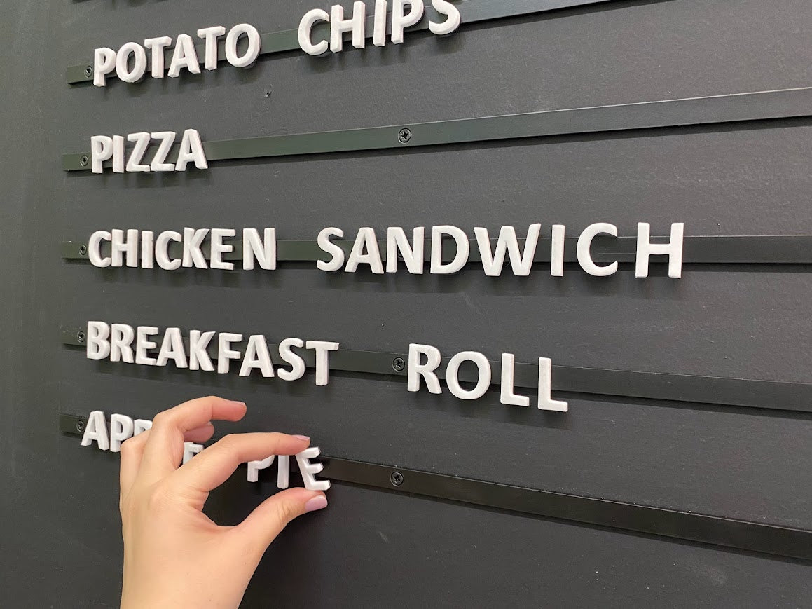 yerel kahveciler için özel tasarımlı metal pano.