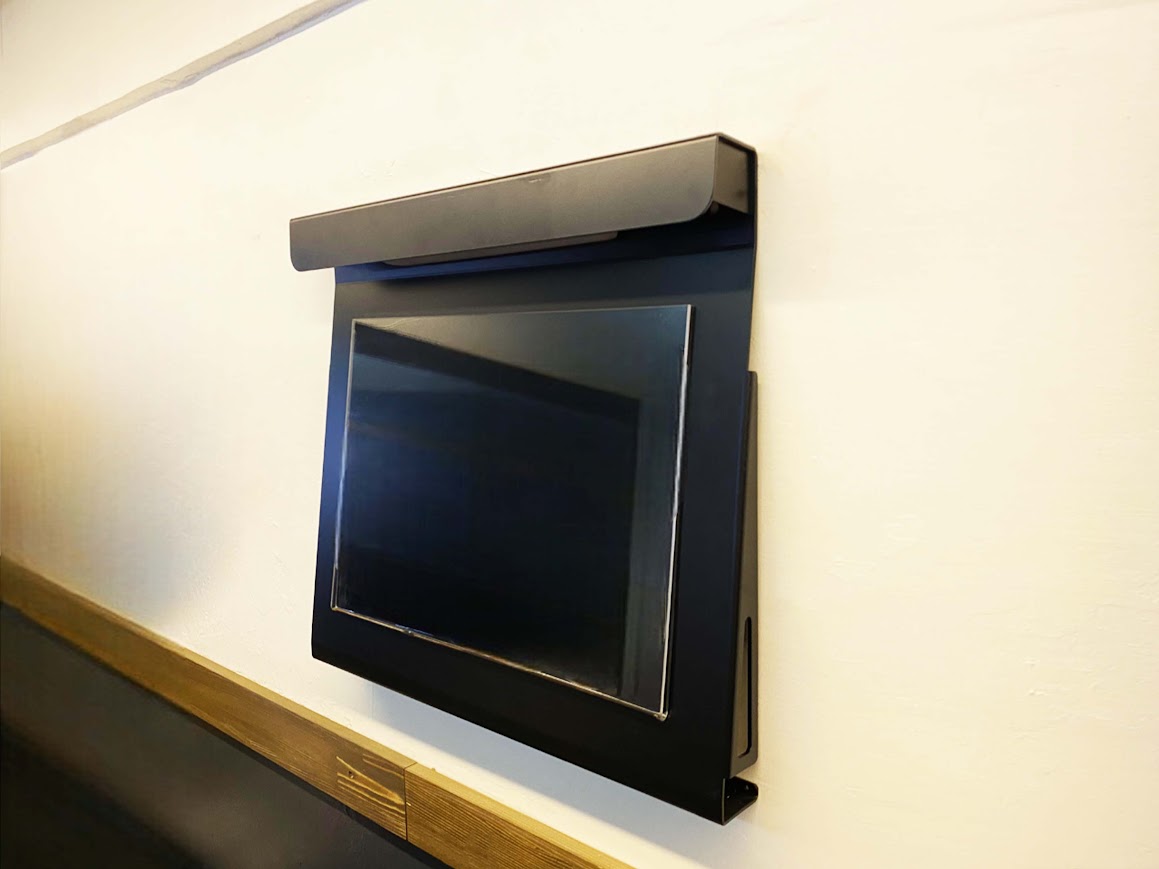 İşletmelerin iç mekanlarında kullanabileceği şık ve dayanıklı menü panosu.