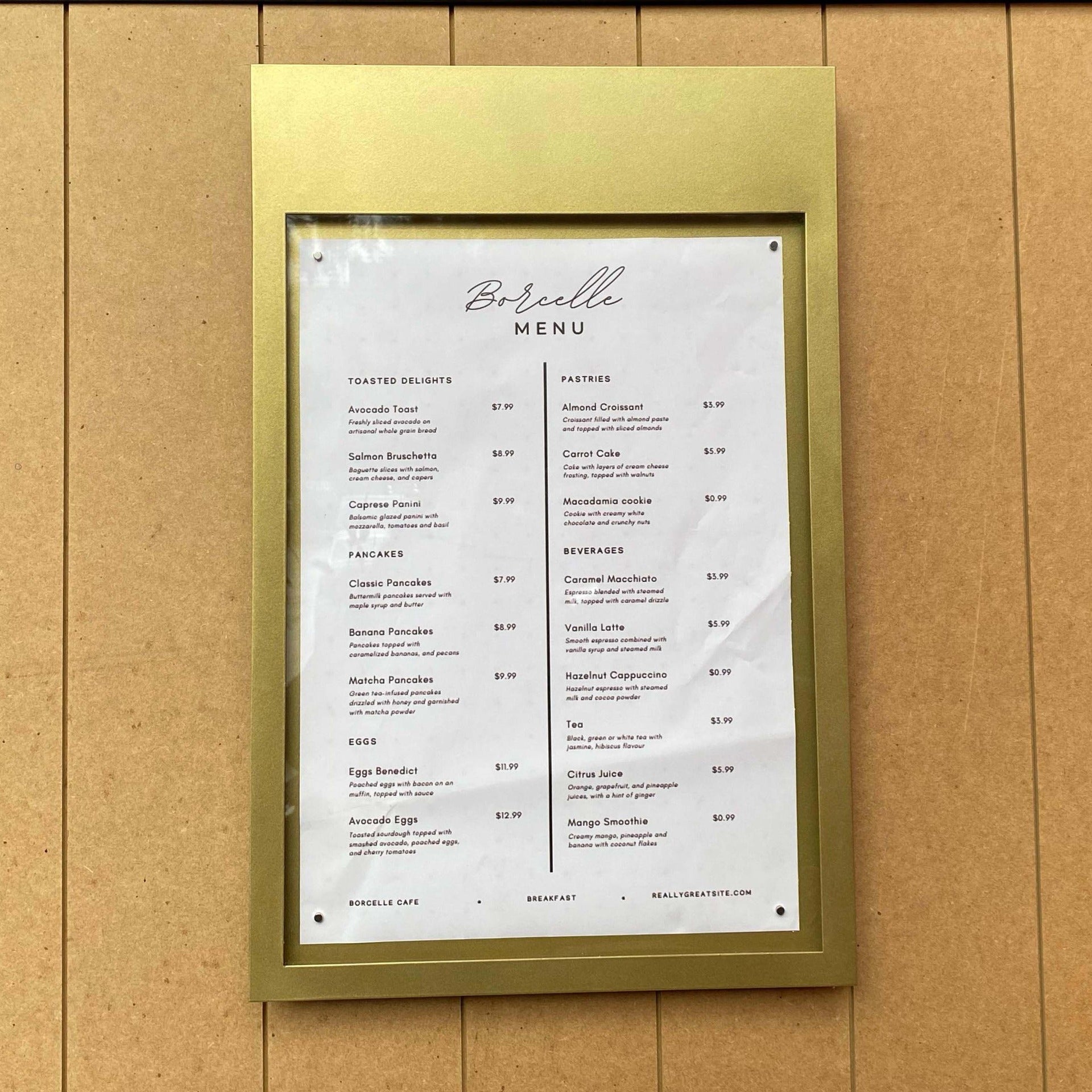 Menü kutusuna işletmenizin logosunu folyo baskı ile ekleyebilirsiniz.