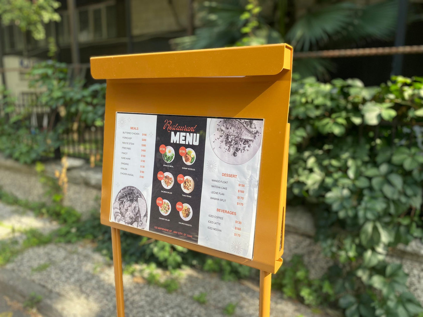 İç ve dış mekan kullanımına uygun, dayanıklı LED’li menü panosu.