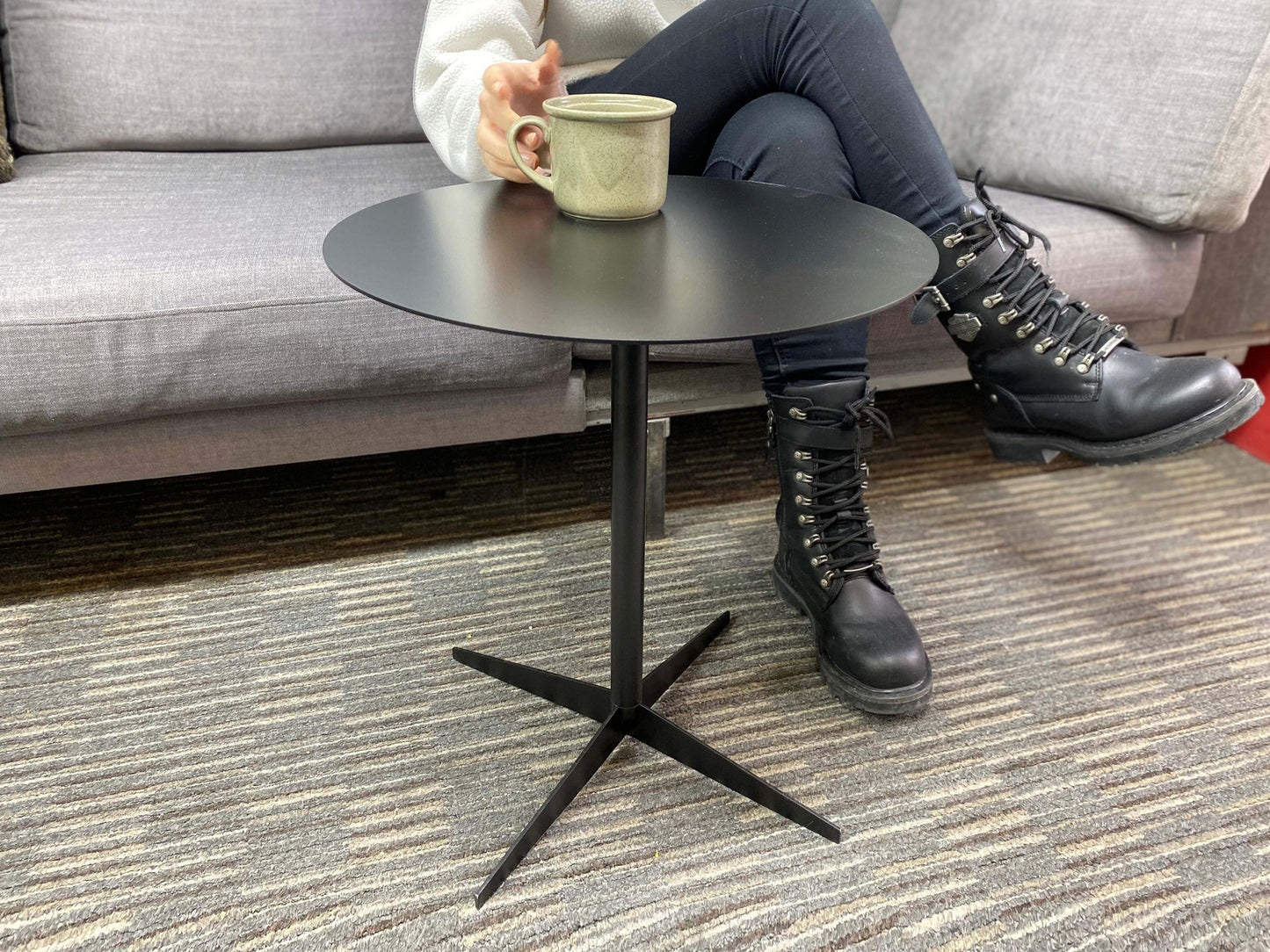 Modern kafe mobilyası metal sehpa modeli