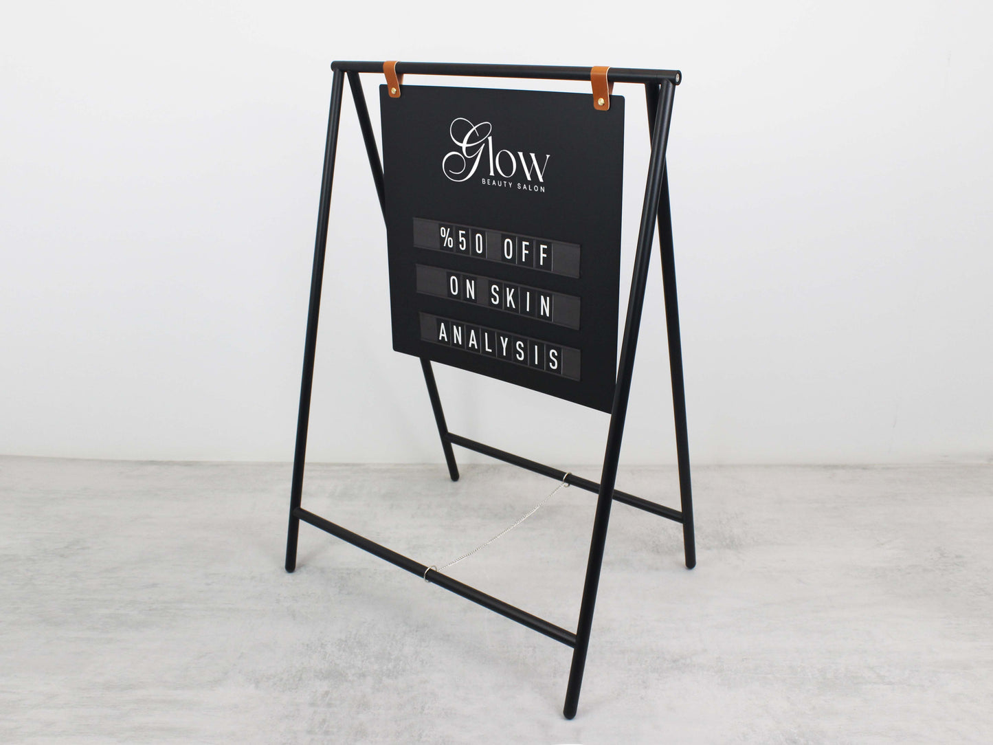 Taşınabilir metal ürünlerle ray ve harf setinin alternatif kullanımı.