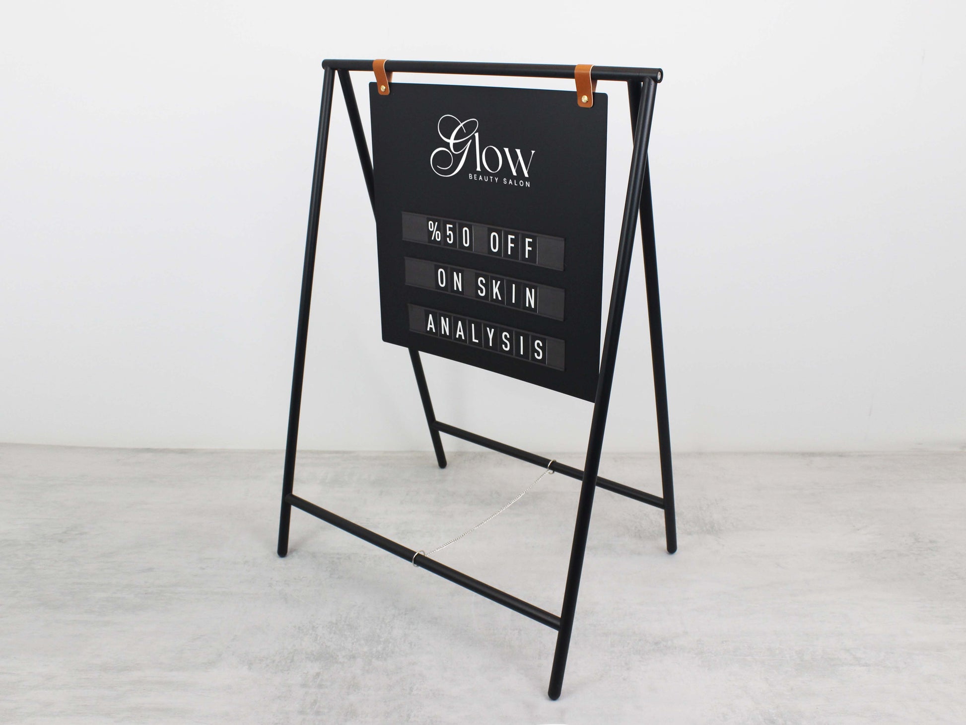 Taşınabilir metal ürünlerle ray ve harf setinin alternatif kullanımı.