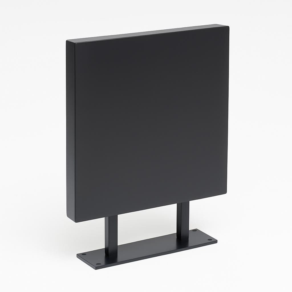 Kare şekilde özel olarak üretilmiş dış mekan tabelası.