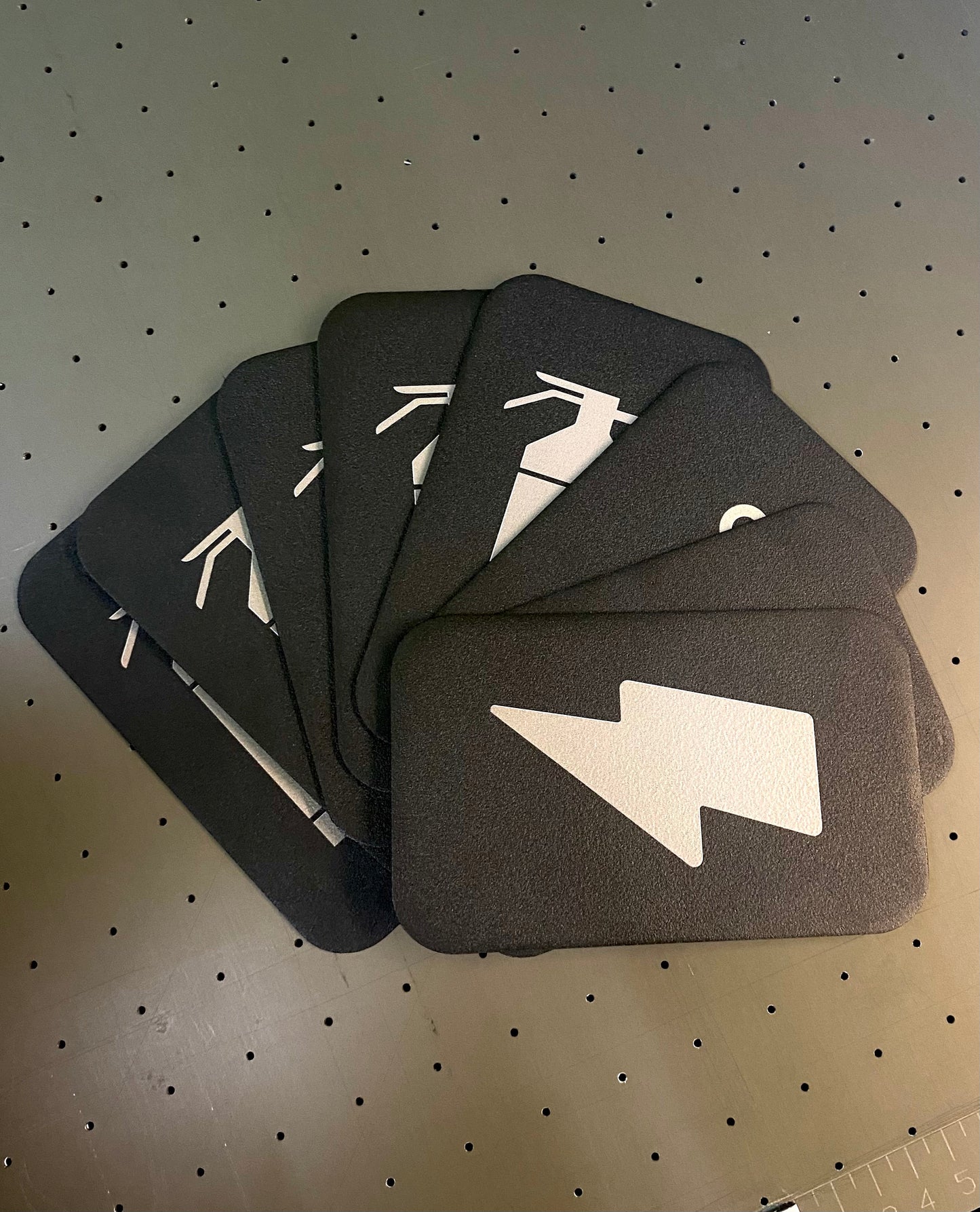 Fabrika ve işletmeler için güvenlik levhaları