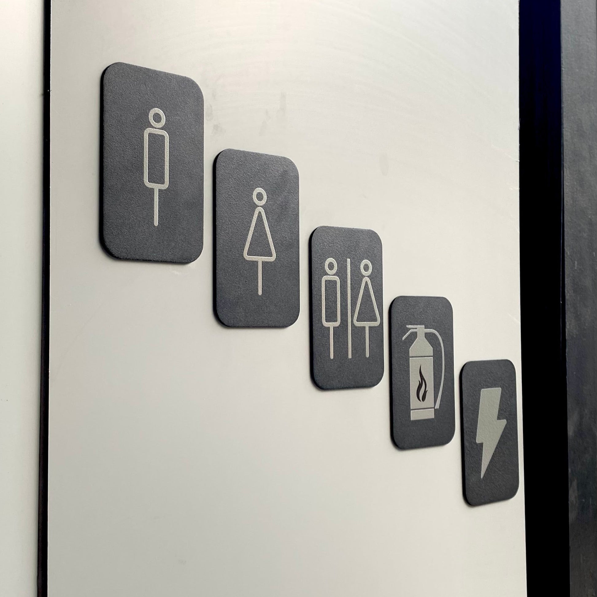 WC elektrik yangın işaretleri metal tabela seti