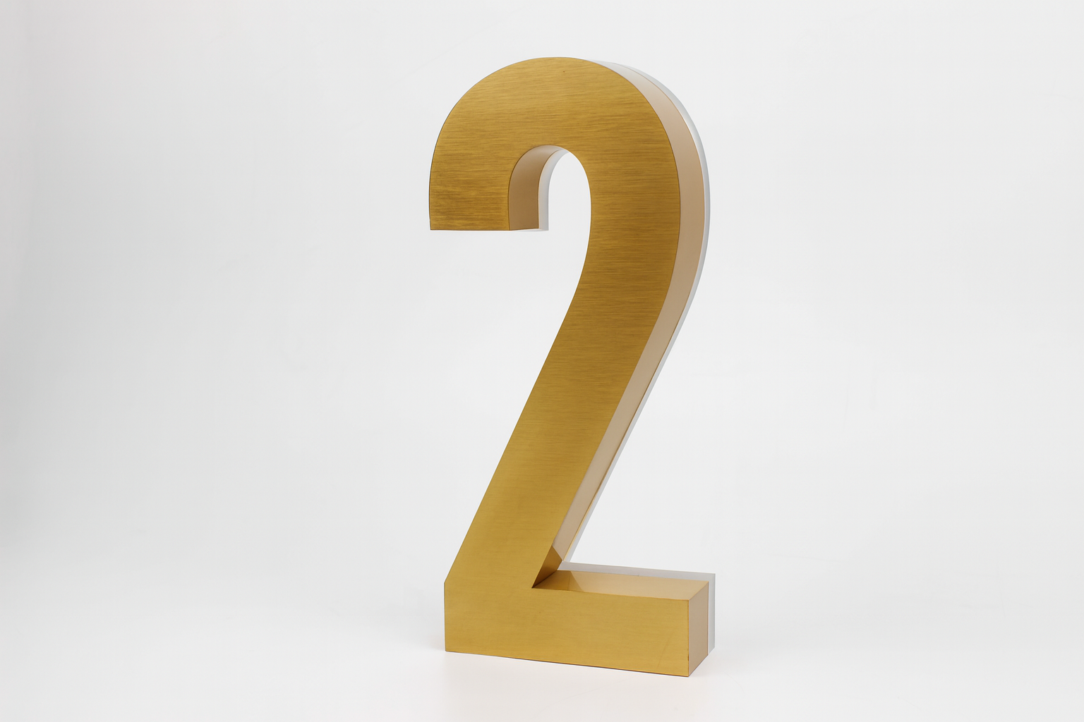 Paslanmaz çelik ve pleksi kombinasyonlu arkadan ışıklı kapı numarası.