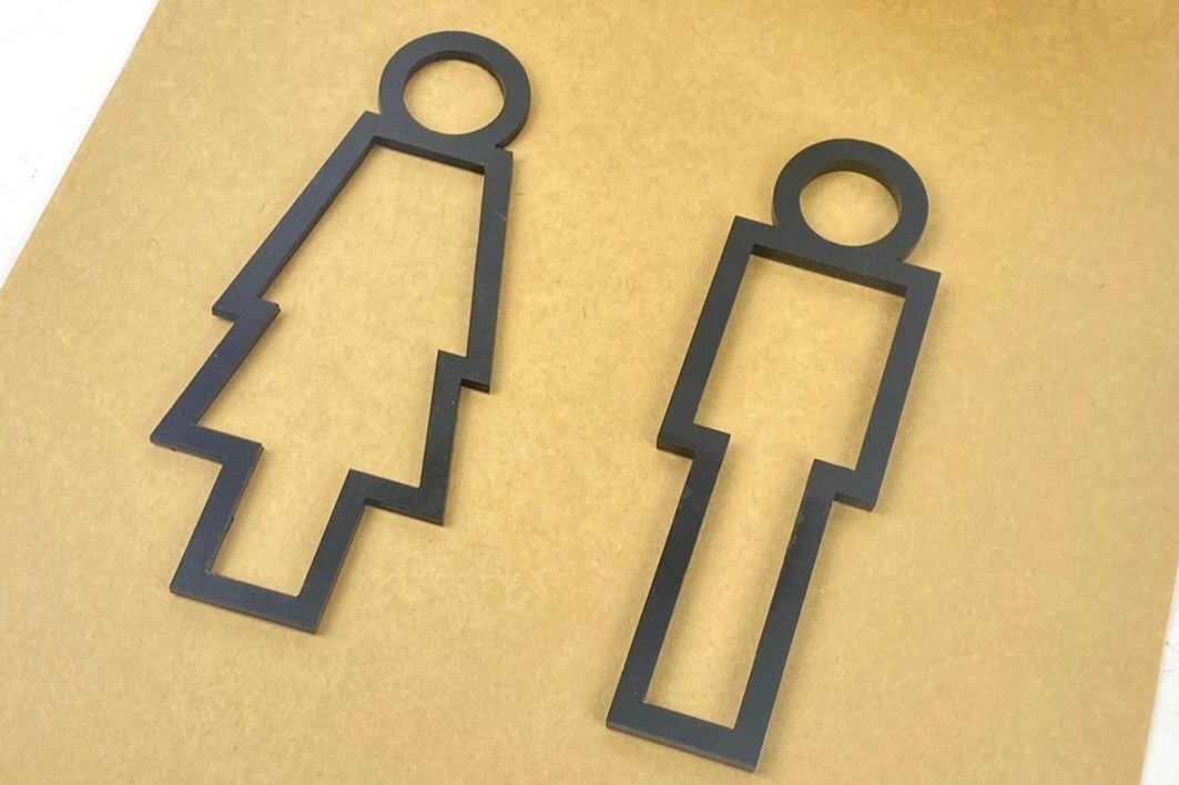 WC levhasının üretim detaylarını gösteren yakın çekim