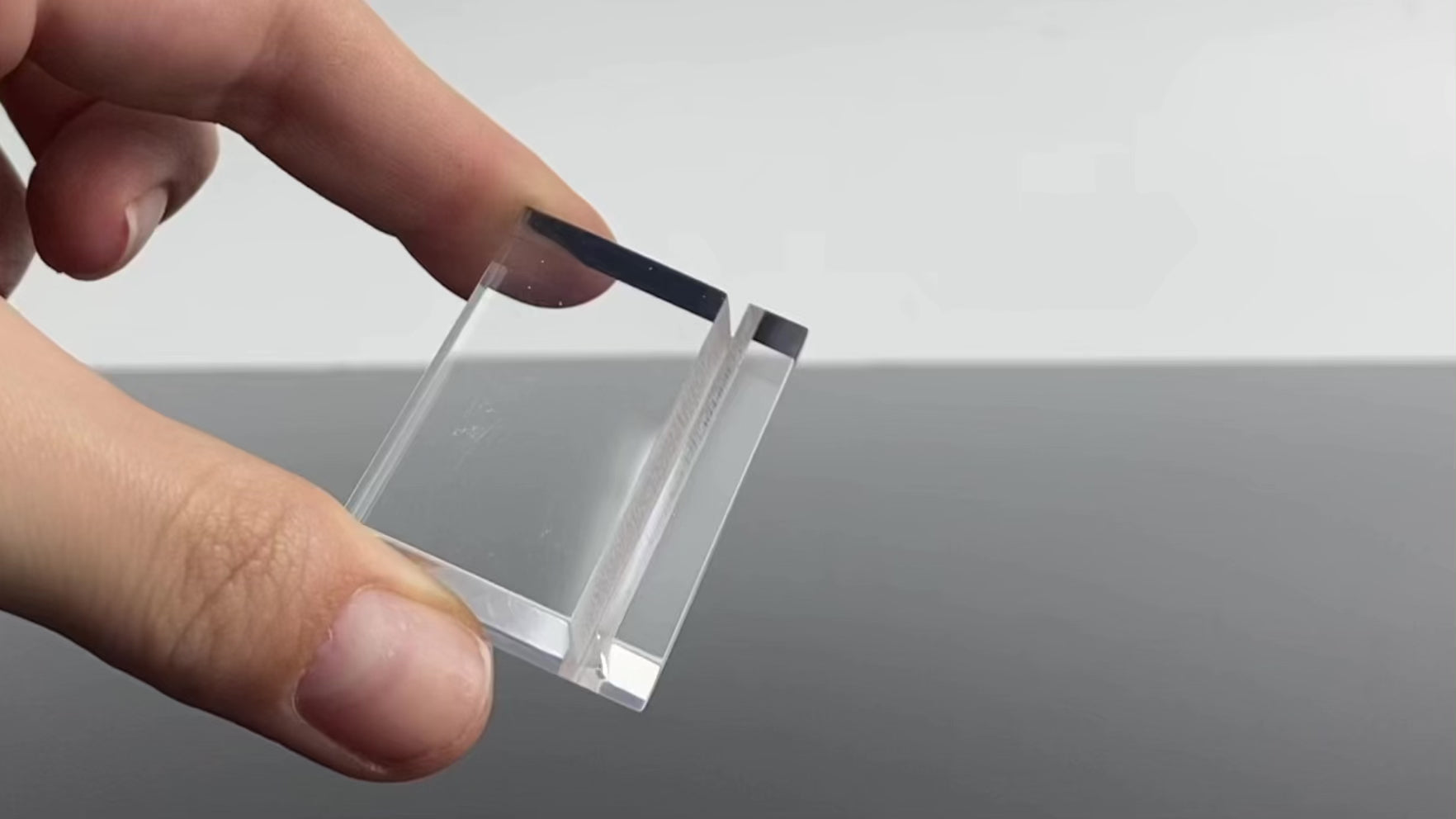 Akrilik isimlik kullanım detayları