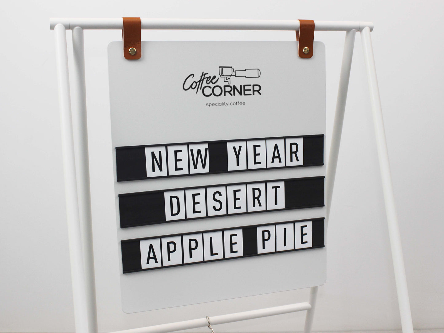 Mobil metal panel üzerinde raylı kullanım.